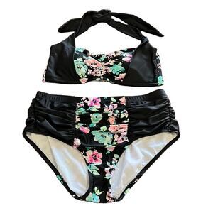 Essentials by Body Concepts 0X 2 Piece Swimsuit Halter Pin Up Girl Retro Look